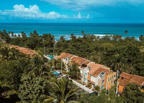 Exterior - Landing View 206 with private rooftop terrace (Rincón)