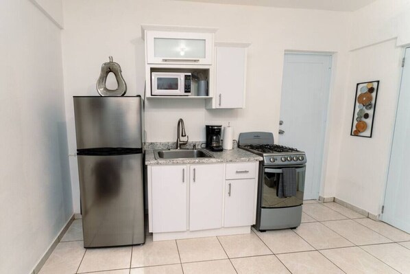 Fridge, microwave, oven, stovetop