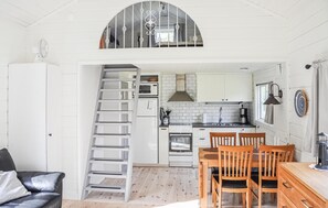 Interior - Pet friendly home in Stillingsön (Stillingsön)