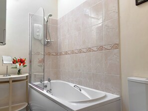 Towels - 1 bedroom accommodation in Bowness (Bowness)