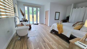 1 Schlafzimmer, Bügeleisen/Bügelbrett, Reisekinderbett, kostenloses WLAN