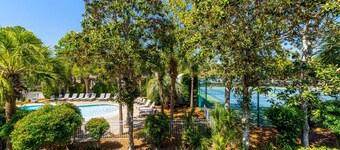 30A Beach House - Caspian Sea- Duction