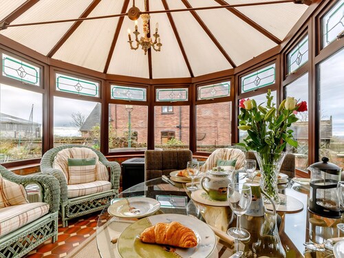 The Pigsty - UK30945