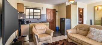 Kasri Loft @Mvuli. Stylishly furnished. Fast wifi. Cosy