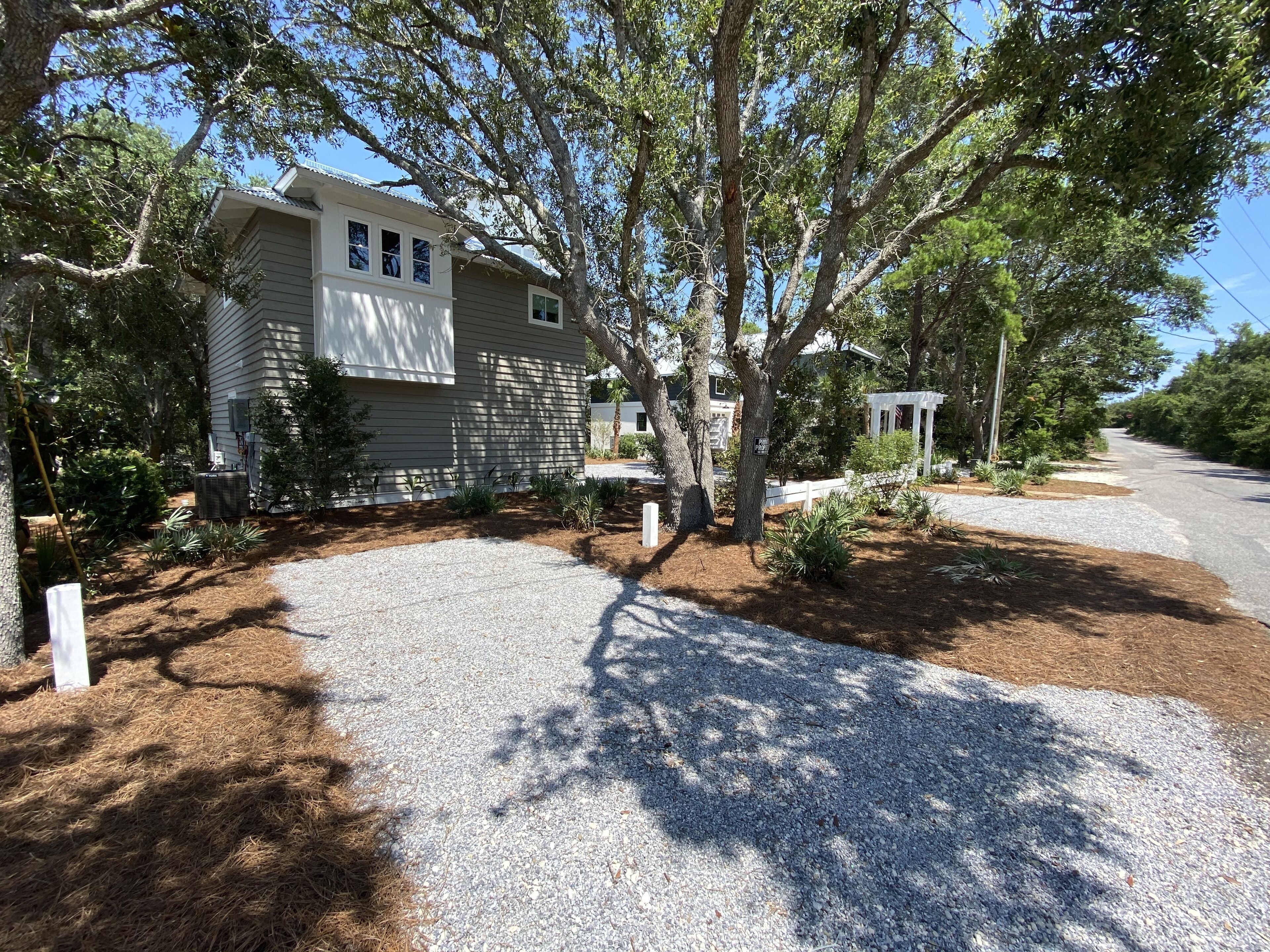 Crystal Blue Persuasion - Sleeps 2 - 1 Block to the Beach!