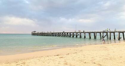 Our most popular home. Your family and staff will love it here! Bed & bath linen hire included. Unlimited NBN WIFI internet.