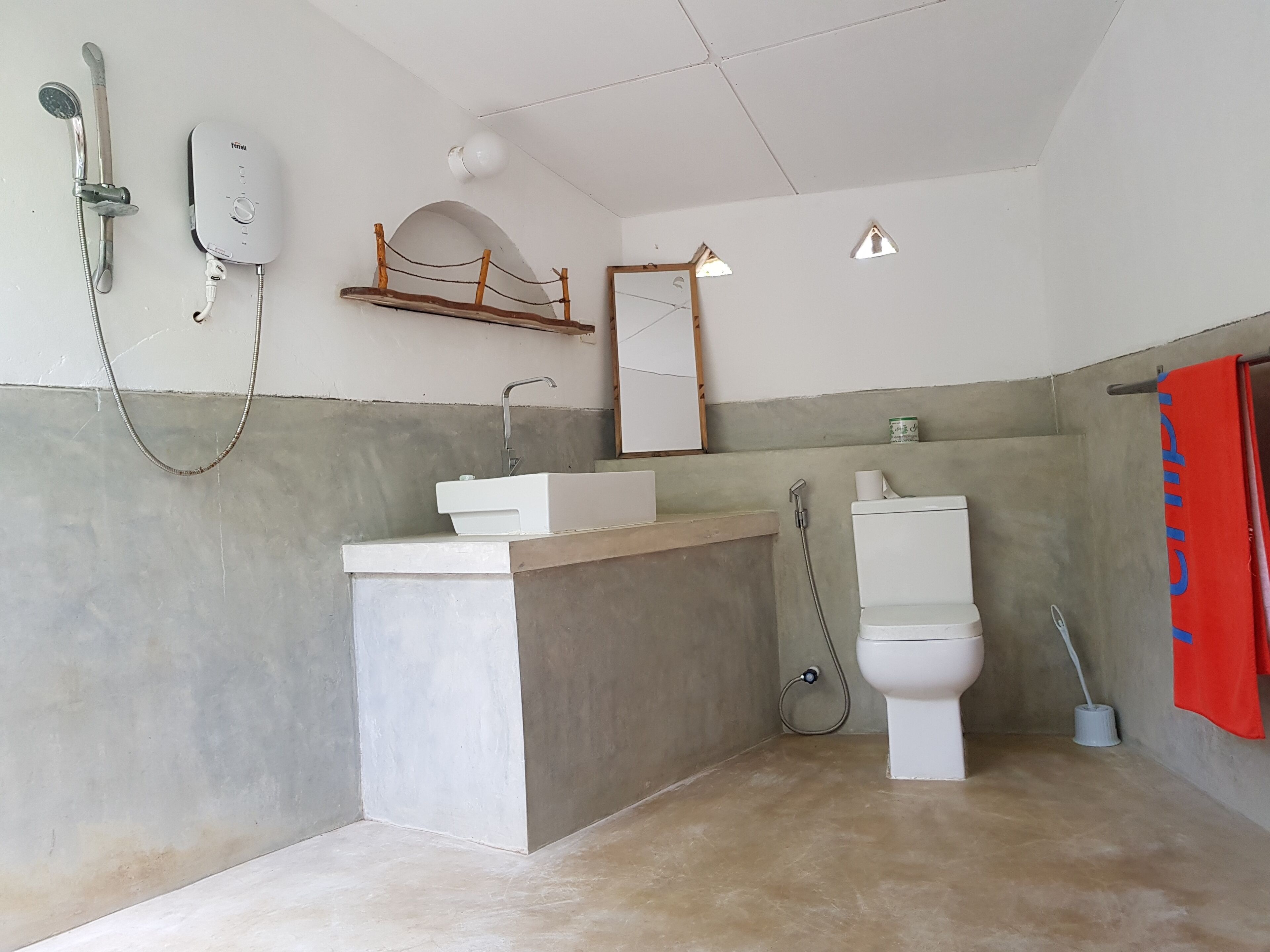 Star Hotel Arugambay