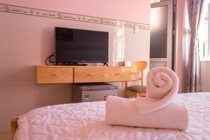 Desk, free WiFi - Bien Ngoc Ly Son Hotel (Ly Son)