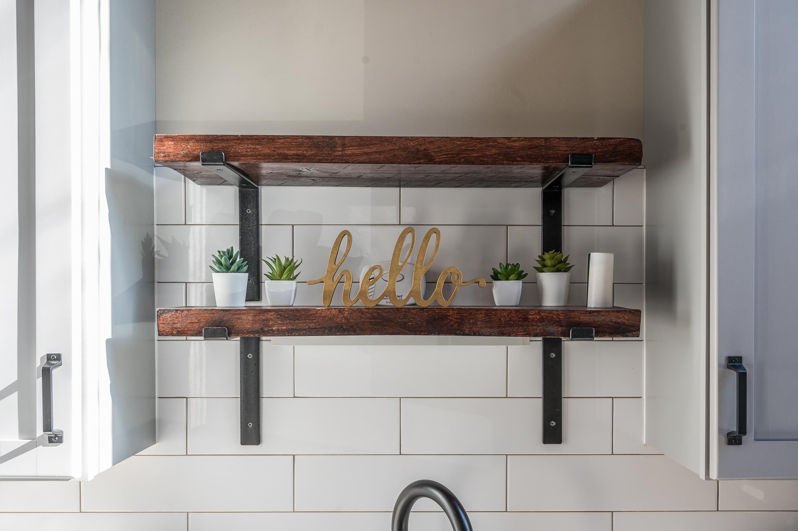 Frontdesk | Rustic Waterfront 1BR Apt