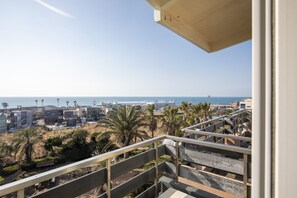 Free WiFi - Jeju Tovice Condo Ocean (Jeju City)