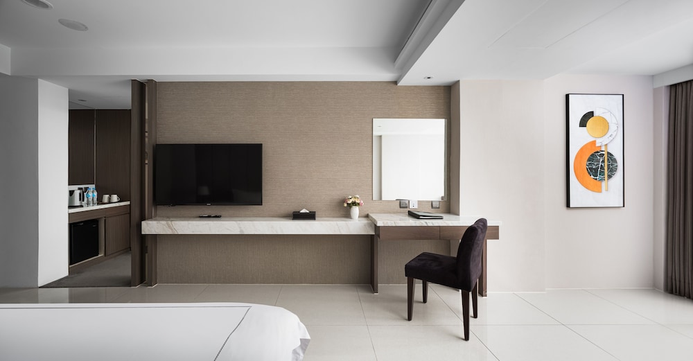 Wellspring by Silks by null