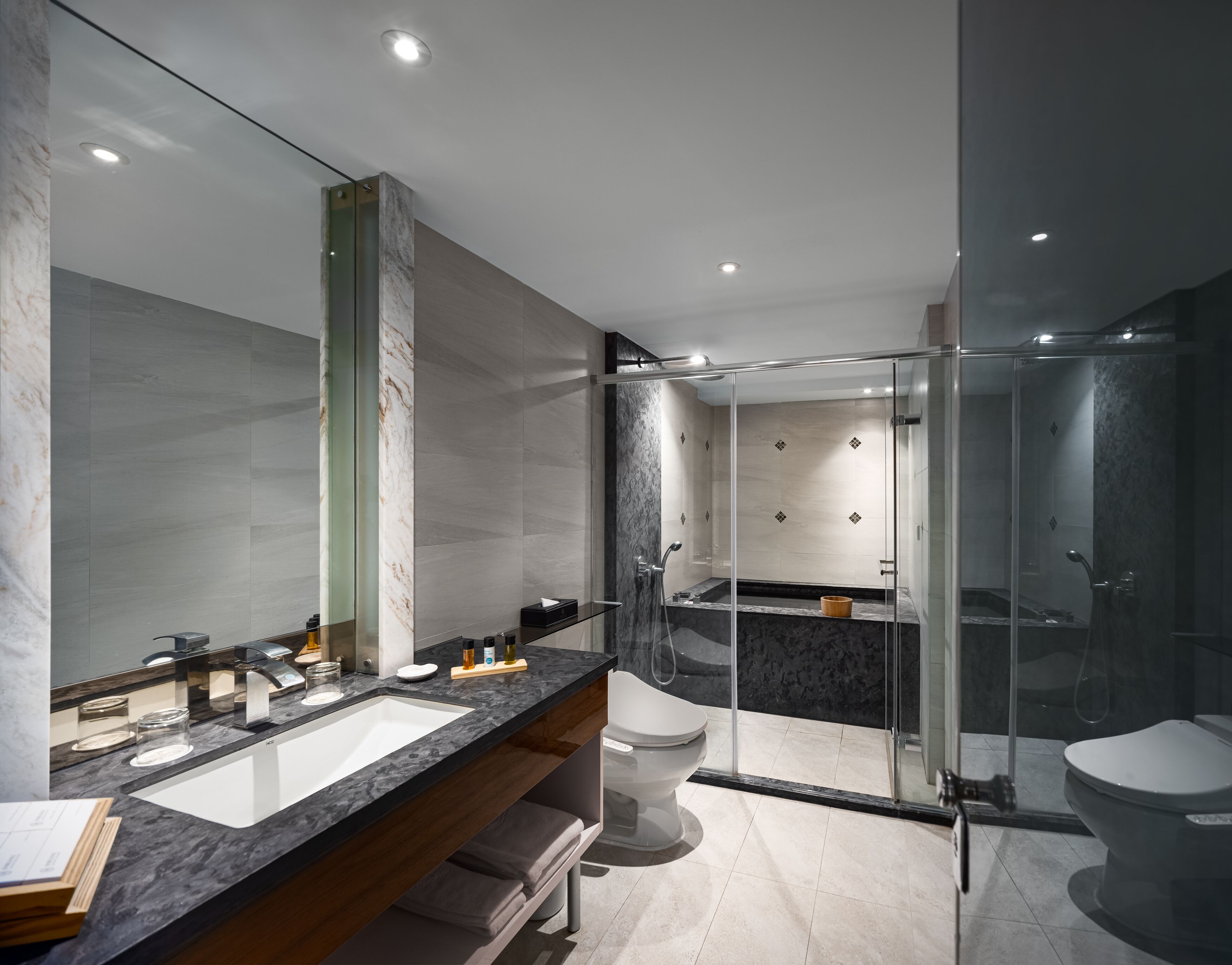 separate bathtub and shower, spring water bathtub, rainfall showerhead