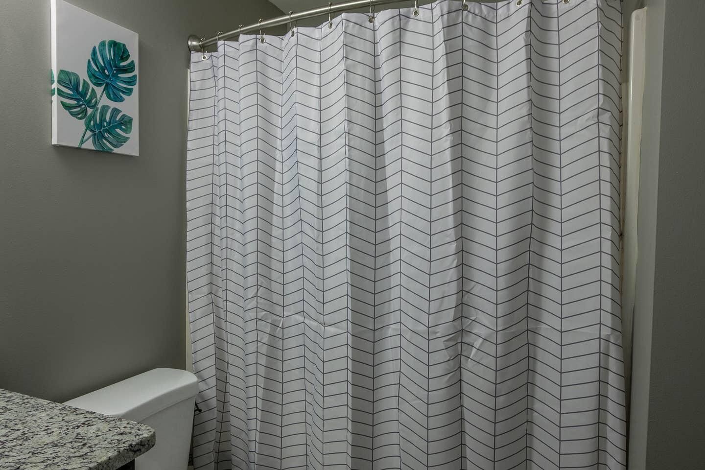 Frontdesk | Large 2BR Apt Near Perk Plaza