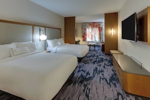 Premium bedding, in-room safe, desk, laptop workspace