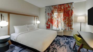 Rum - 1 kingsize-säng | Sängtillbehör av högsta kvalitet och värdeförvaringsskåp på rummet