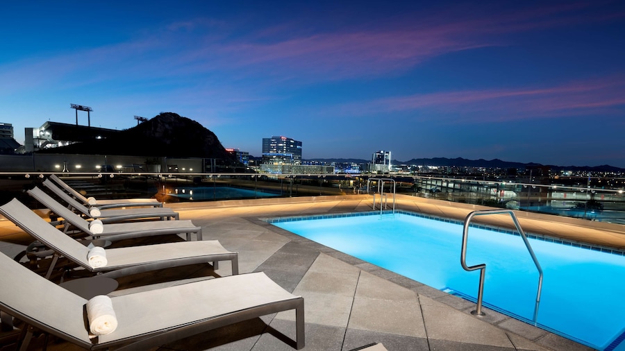 Hyatt Place Tempe / Phoenix / University