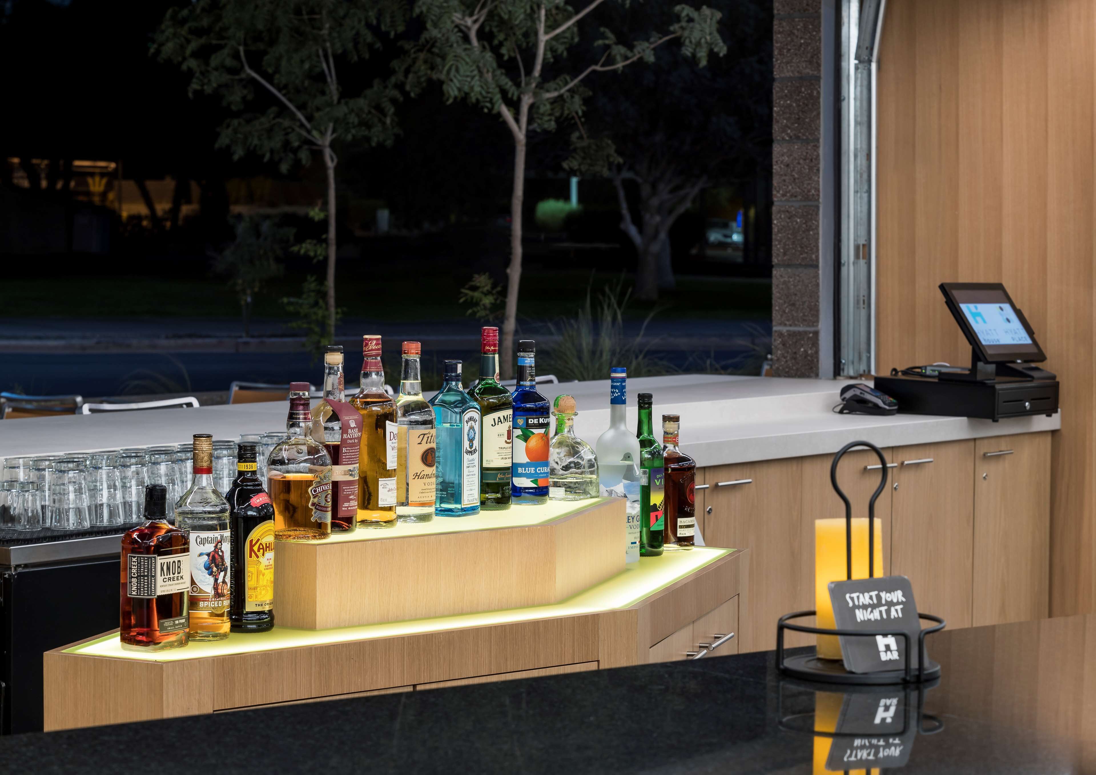 Bar (di hartanah)