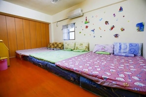 Habitación | Cortinas blackout, wifi gratis y ropa de cama