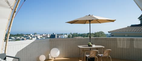 Gallery Tent | Terrace/patio