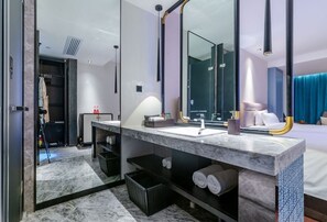 ห้องน้ำ