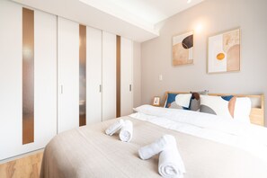 Appartement, 1 chambre (302) | Fer et planche à repasser, accès au Wi-Fi (inclus), literie fournie
