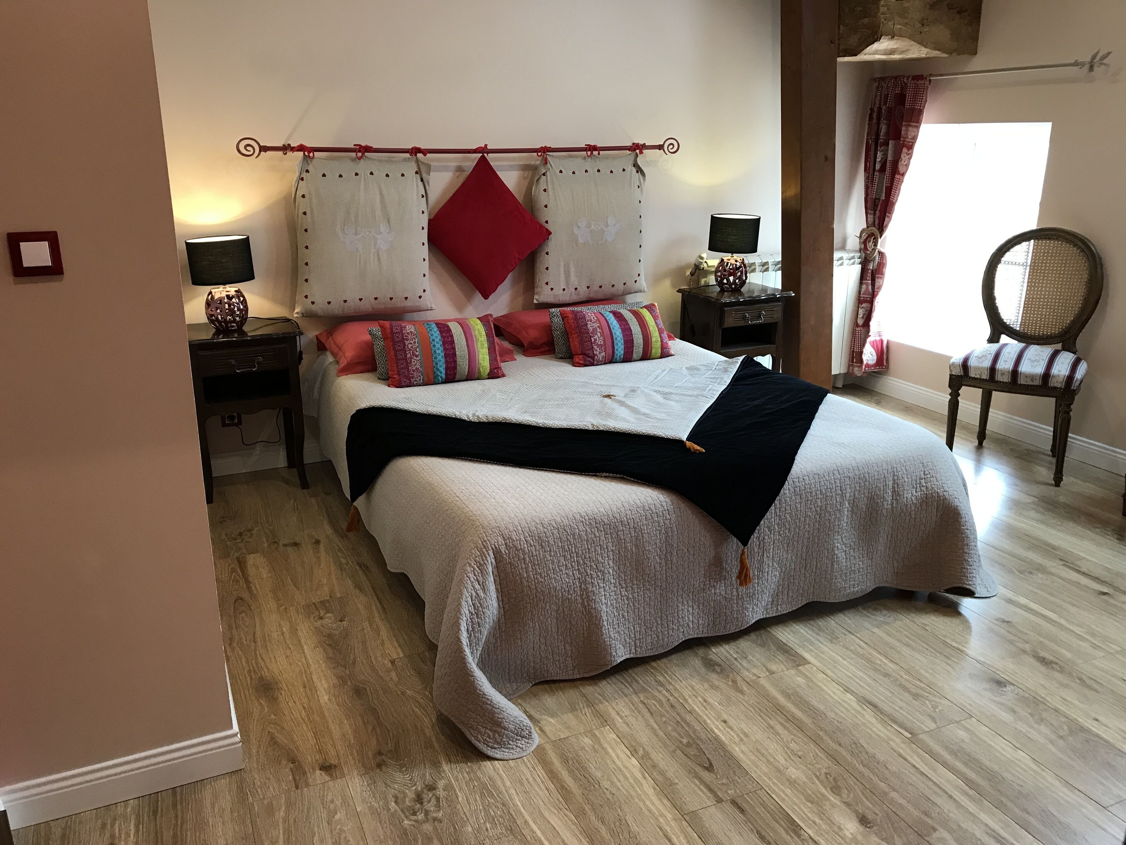 Individually decorated, individually furnished, soundproofing, free WiFi