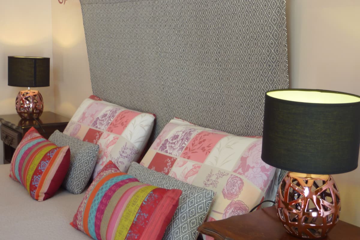 Individually decorated, individually furnished, soundproofing, free WiFi