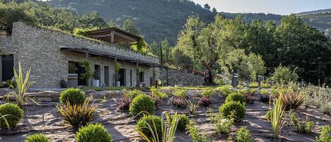Façade de lâhĂ©bergement