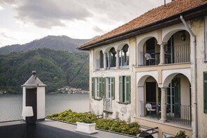 View from property - Villa Terrazza sul Lago (Pettenasco)