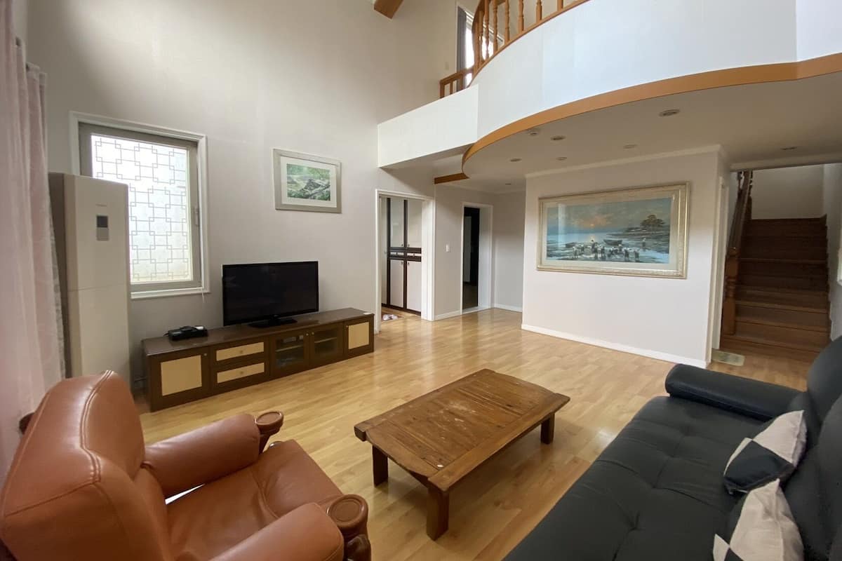 بديكورات فريدة لكل غرفة وطراز فريد لكل وحدة وواي فاي مجانًا