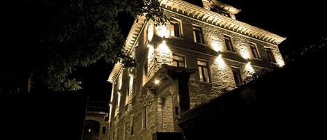 Front of property – evening/night