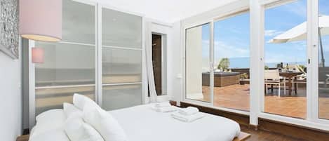 3 habitaciones, tabla de planchar con plancha, wifi y ropa de cama