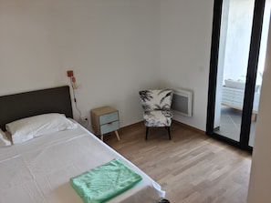 1 bedroom, iron/ironing board, WiFi - Magnificent T2 parahotelier with 23m2 south-facing terrace and sea view (Ajaccio)