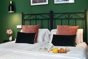 2 slaapkamers, een strijkplank/strijkijzer, wifi, beddengoed