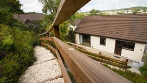 Property grounds - Carmarthen Bay View (Saundersfoot)