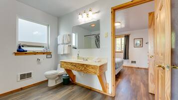 Free toiletries, hair dryer, towels