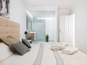 3 camere, ferro/asse da stiro, Wi-Fi, lenzuola