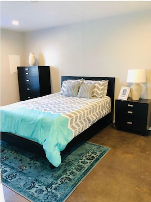 2 bedrooms, bed sheets