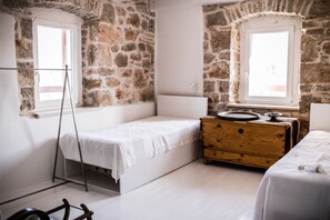 4 Schlafzimmer, Bügeleisen/Bügelbrett, WLAN