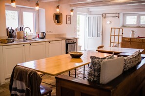 Fridge, microwave, dishwasher, coffee/tea maker