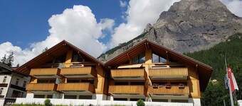 Bonito apartamento para 4 personas con WIFI, TV, terraza, vista panorámica y aparcamiento