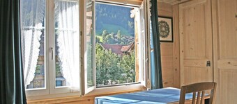 Apartment i Zweisimmen med 3 sovrum som kan rymma 5