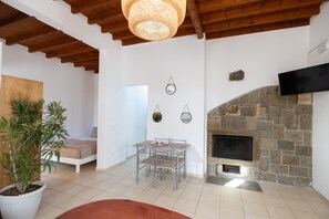 Deluxe Studio Suite (suite 1) - Dimelal Mikonos Downtown Apartments (Mykonos)