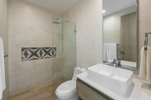 Apartemen, 3 kamar tidur | Kamar mandi | Shower, perlengkapan mandi gratis,  dan handuk