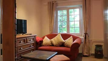 Suite 2 kombinierbar mit Einzelzimmer | Living area