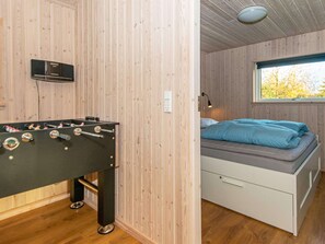 5 bedrooms