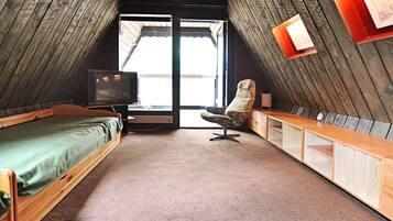 House | 3 bedrooms, individually furnished, bed sheets
