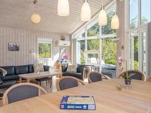 House | Dining