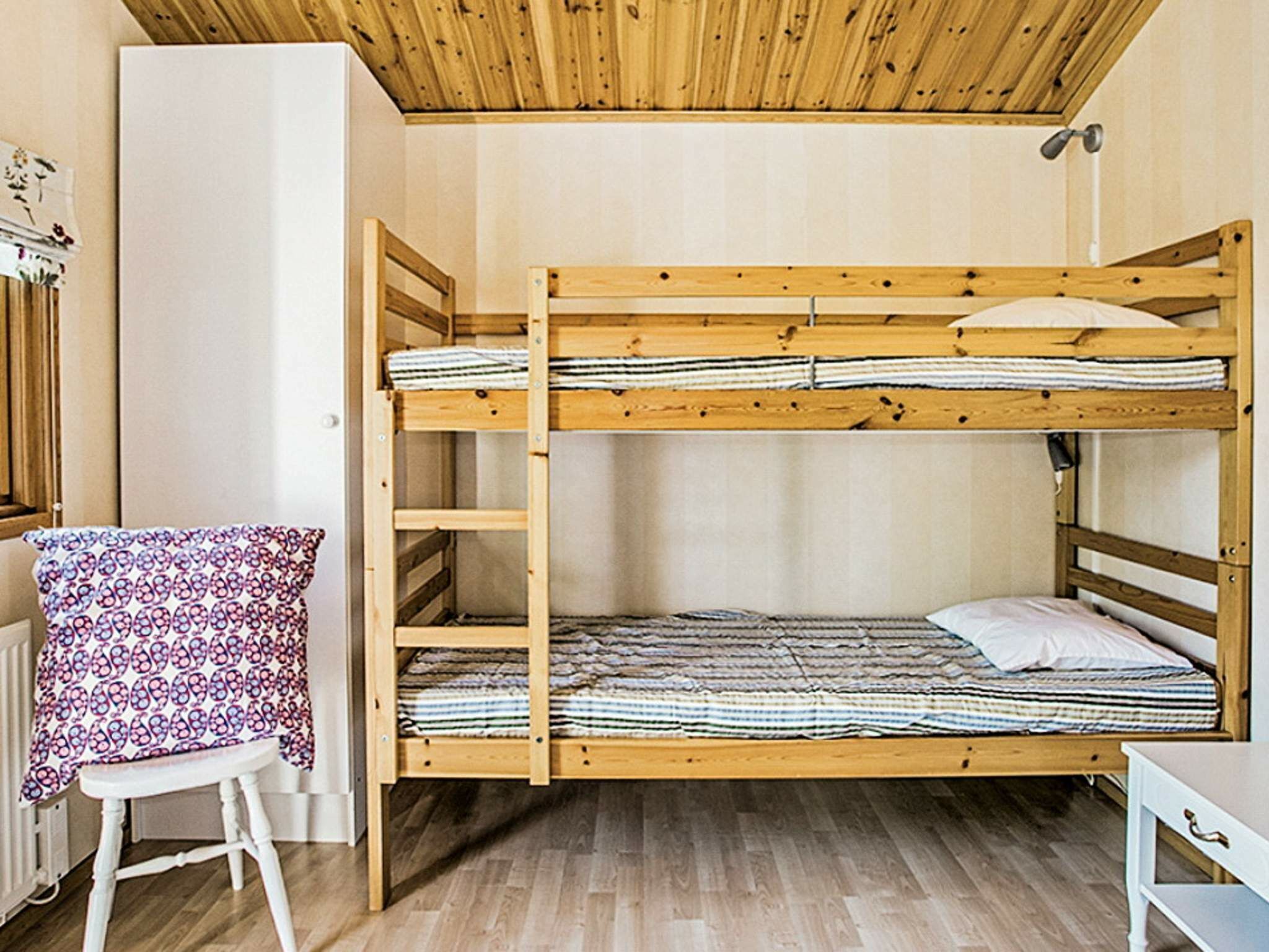 1 bedroom, individually furnished