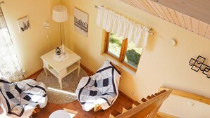 1 habitación y muebles diferentes 